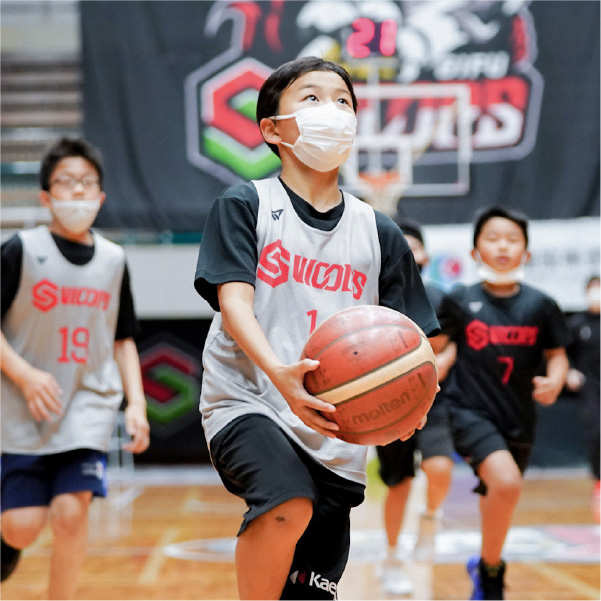 岐阜スゥープス バスケットボールスクール練習風景
